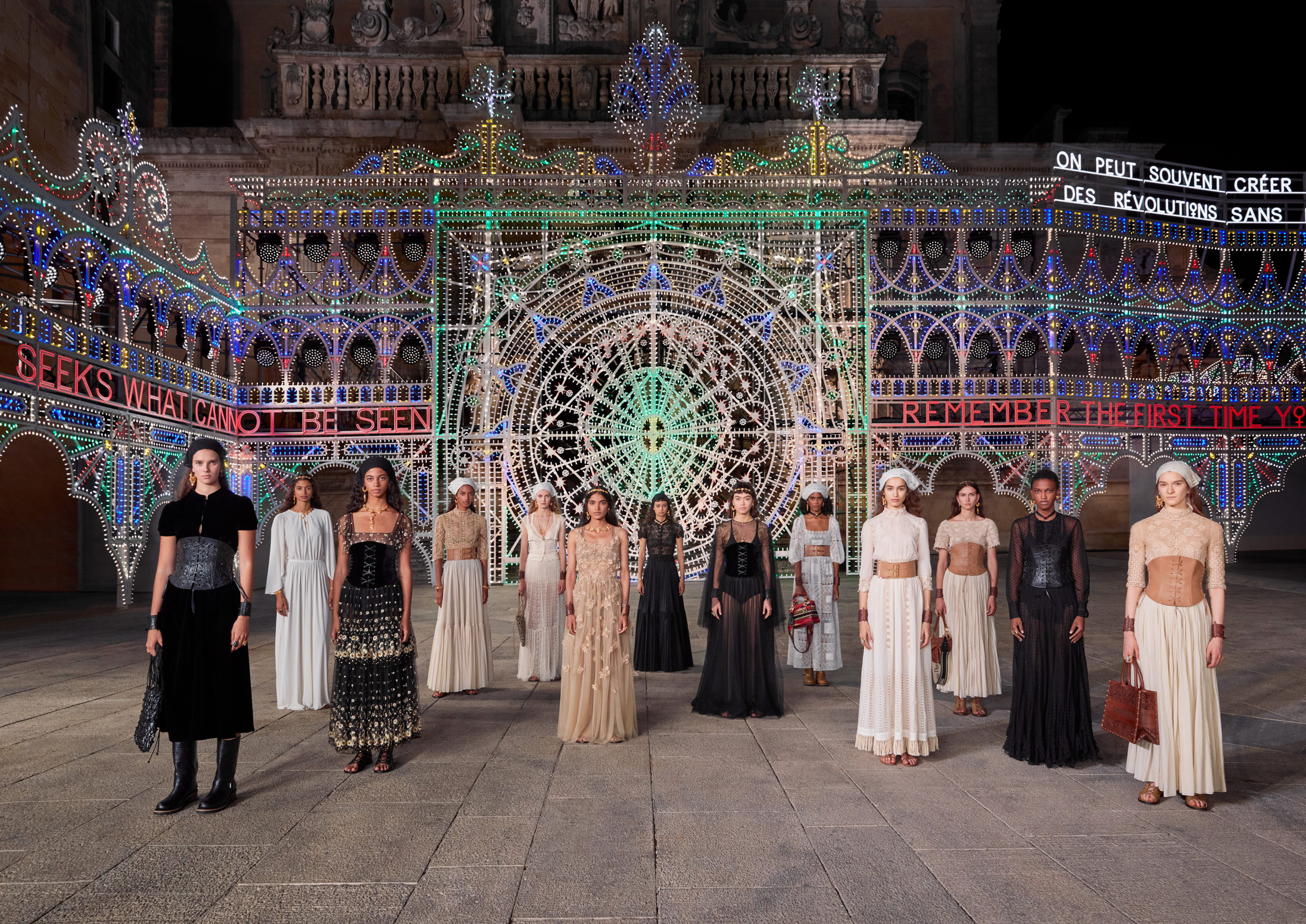 Dior cruise 2020: célébration de la beauté magique des arts et des artisanats