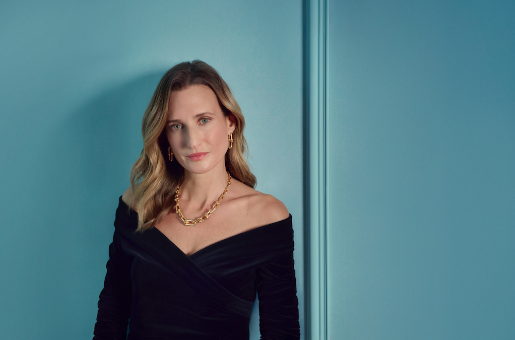 Tiffany & Co. dévoile une nouvelle campagne avec Camille Cottin, célébrant la force intérieure et l&rsquo;émancipation incarnées par l’emblématique collection Hardwear
