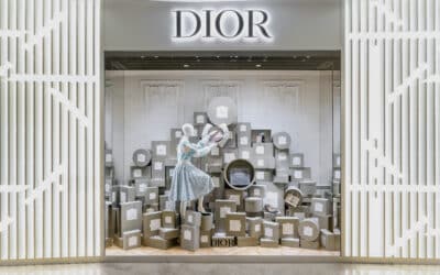 La maison Dior présente une série de décors inédits dans ses adresses à travers le monde
