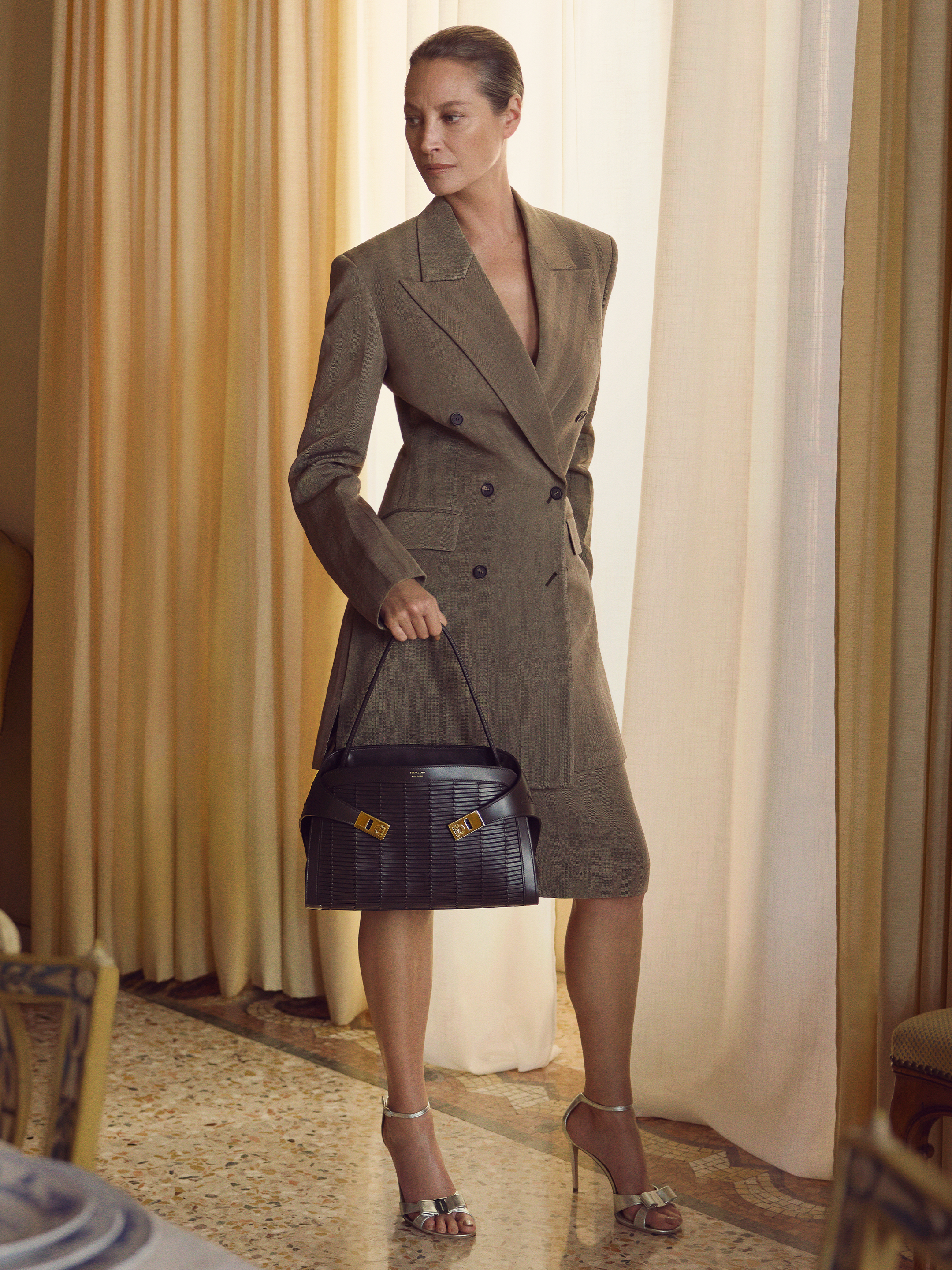 251214_RK_FERRAGAMO_A_1462_06_QC_R300