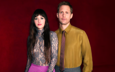 Valentino Beauty choisit Dakota Johnson et Alexander Skarsgård pour sa nouvelle campagne de parfum