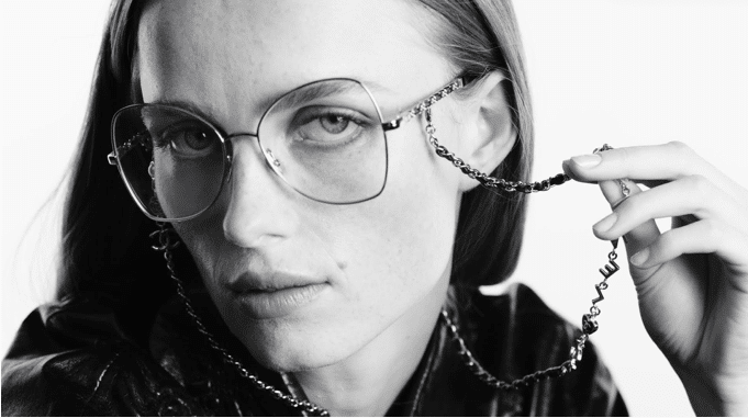 CHANEL: CAMPAGNE LUNETTES 2022