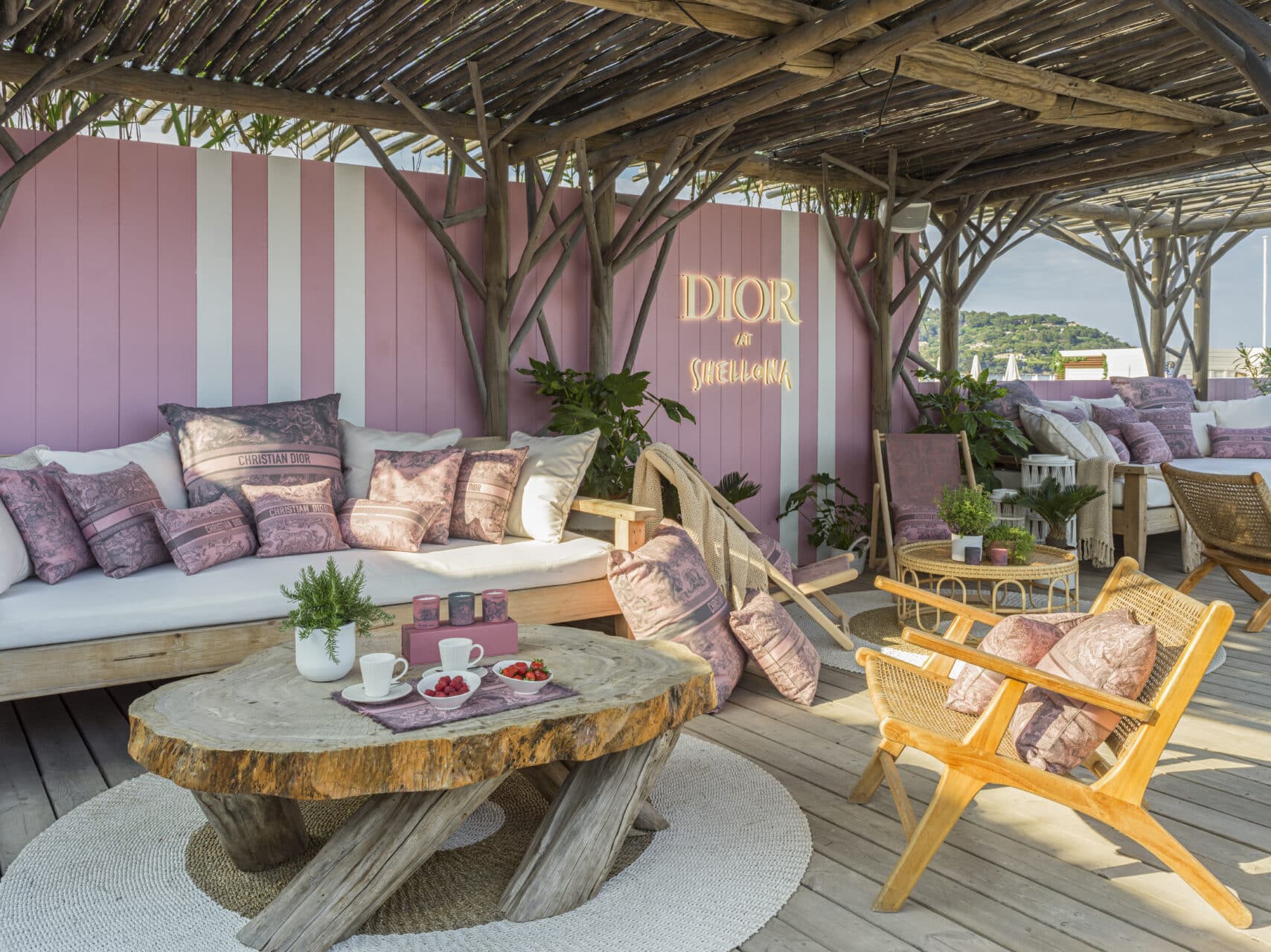 DIOR launches #Dioriviera Beach & Boutique pop-up in Saint Tropez