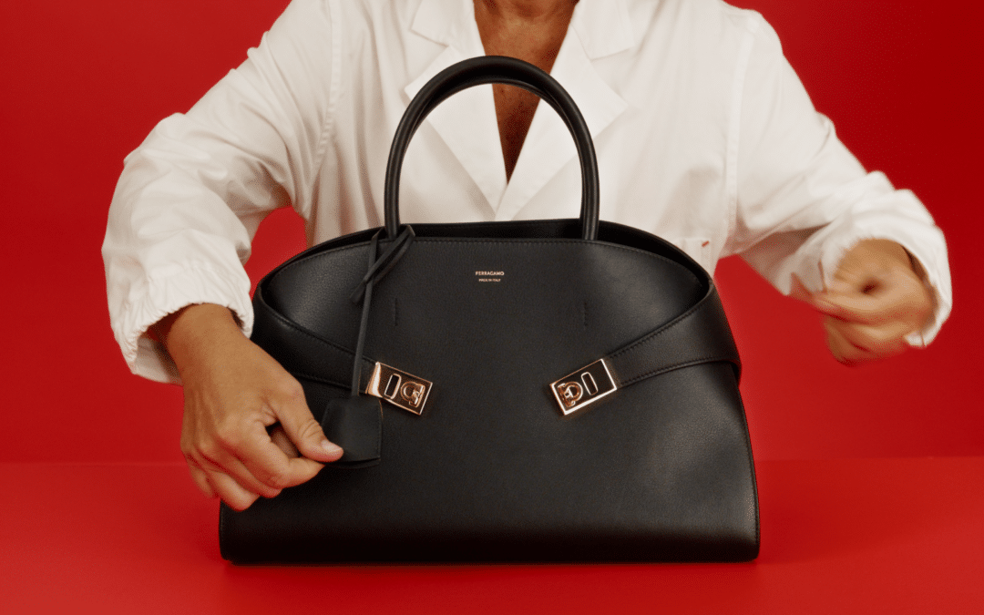 LE HUG BAG: L’ACCESSOIRE AUTOMNE-HIVER SIGNÉ FERRAGAMO