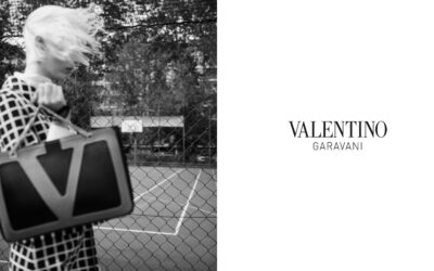 VALENTINO PRÉSENTE LA CAMPAGNE DE SACS VALENTINO GARAVANI VIVA SUPERSTAR