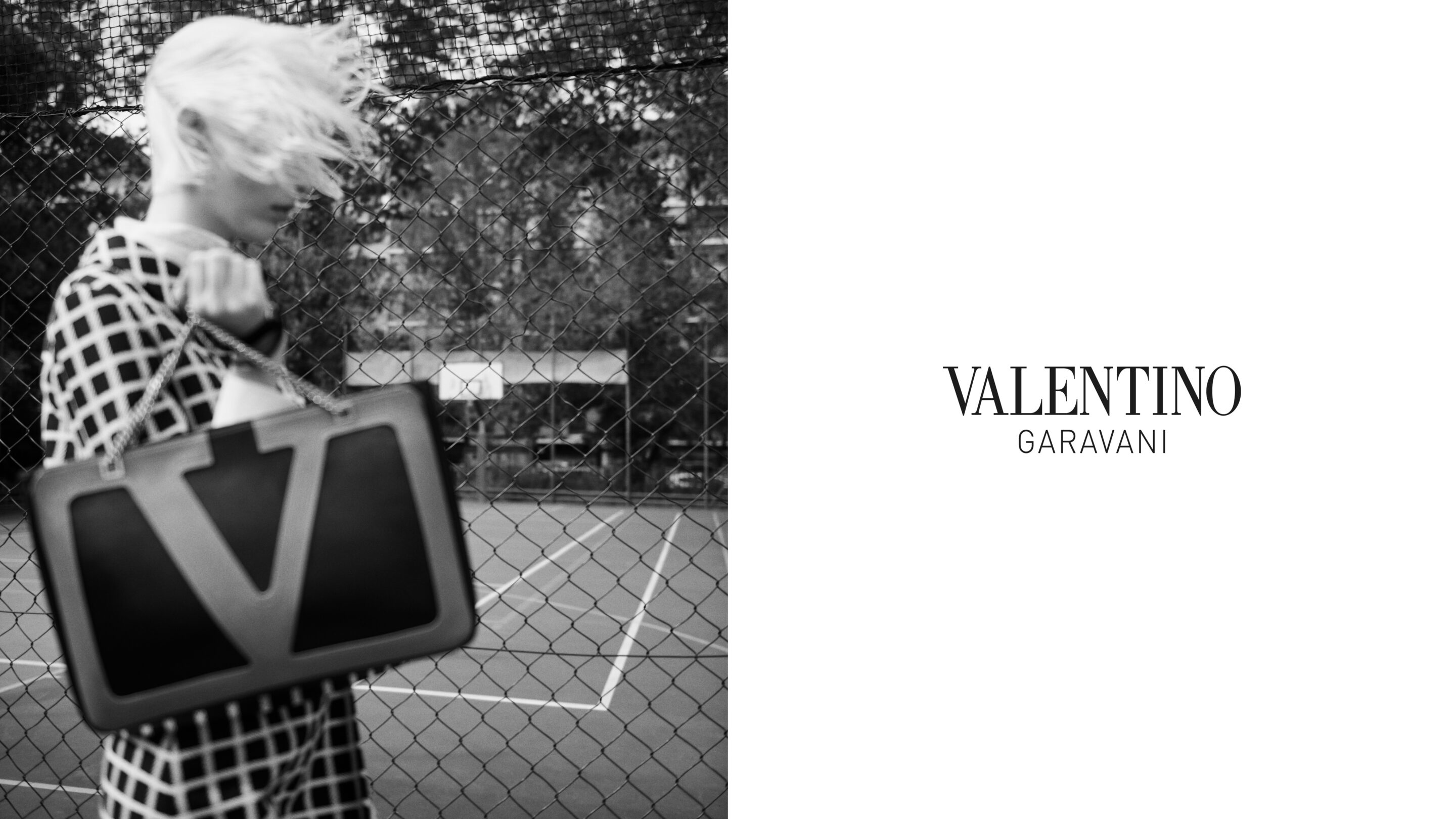 Valentino_Fall25_VivaSuperstar_Logo_16x9_02