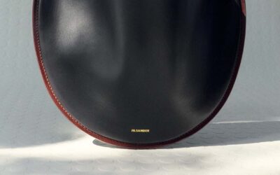 Le nouveau sac pivot de Simone Belloti, directeur artistique de la maison disponible en pré-commande chez Jil Sander Milan