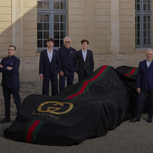 GUCCI x L&rsquo;ÉQUIPE ALPINE DE FORMULE 1