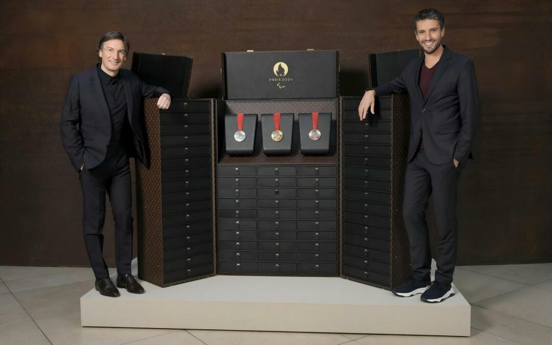 La Maison Louis Vuitton dévoile les écrins qui abriteront les médailles et les torches de Paris 2024
