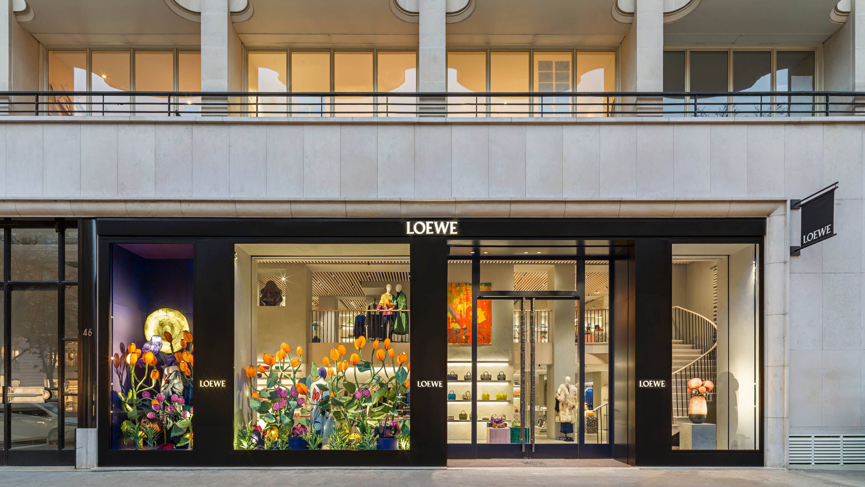 Loewe | Avenue Montaigne