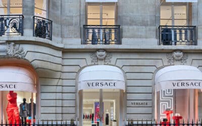 Versace signe son retour sur l’Avenue Montaigne